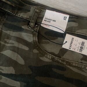 Express Camo skirt.
